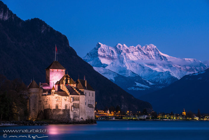 Schloss Chillon Nacht Berge